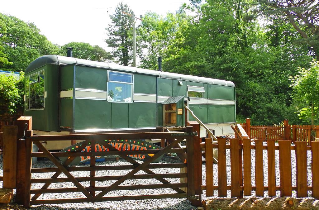 Showman'S Wagon At Coed Cae Dolgellau Exterior foto
